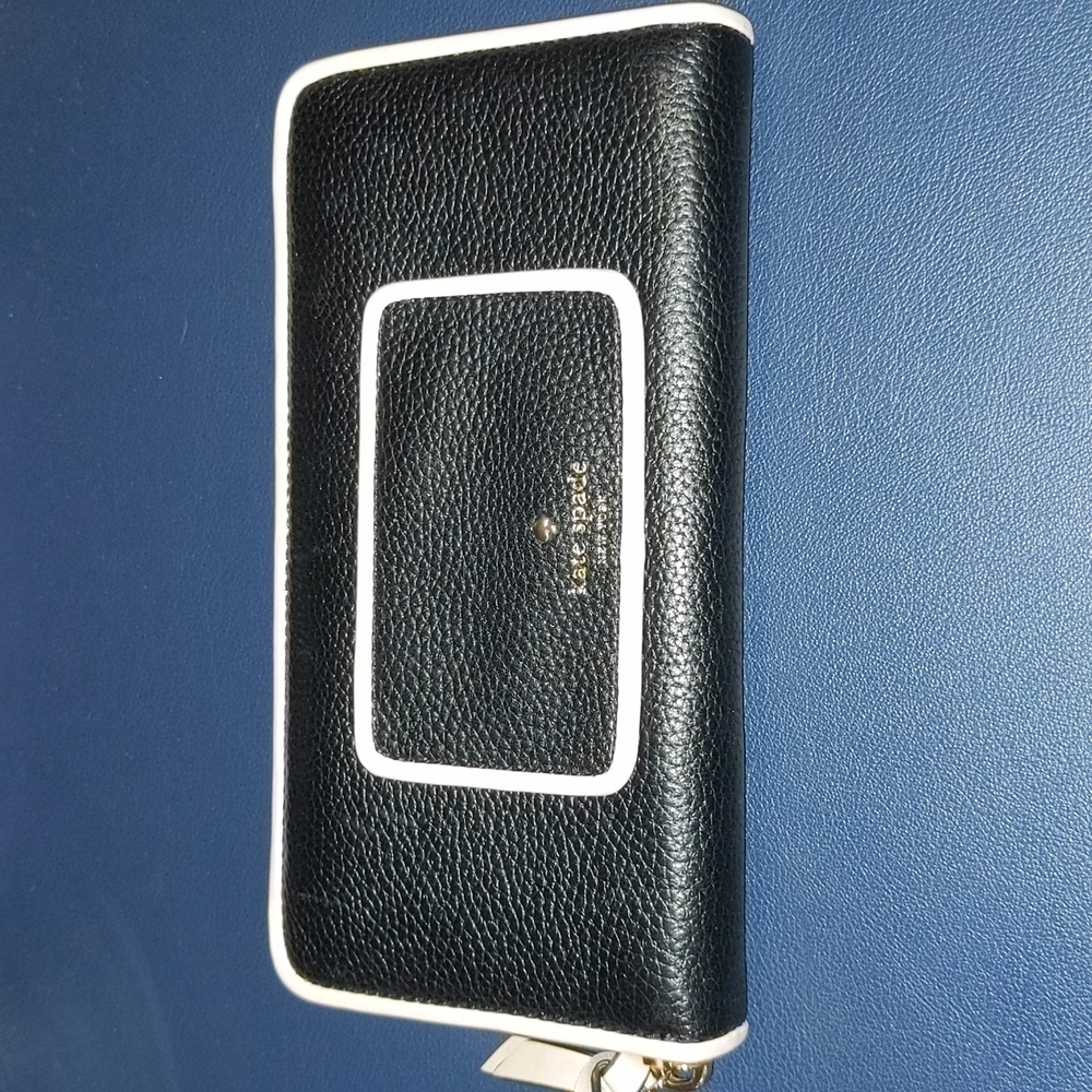 Kate Spade, black and cream leather accordion wallet, many slots